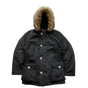 【WOOLRICH】 ウールリッチ アークティックパーカ ダウンジャケット メンズ XS 黒/ブラック コヨーテファー 60/40 クロス 中綿 古着 USED