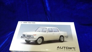 1/18 Autoart オートアート BMW 1800Ti/SA NEUE KLASSE STREET CAR ( CHAMONIX WHITE 70623 1800 ノイエクラッセ シャモニーホワイト