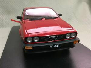 AUTOart 1/18 アルファロメオ　アルフェッタGTV 1980　レッド 未展示品 　絶版希少