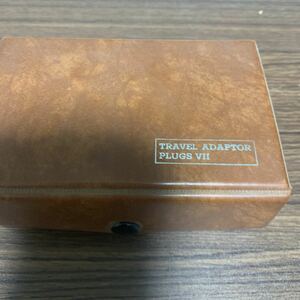 レア　TRAVEL ADAPTOR PLUGS Ⅶ 海外旅行　アダプタープラグ ケース付き