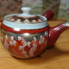 九谷焼　急須　金彩　赤絵僧侶　1点　煎茶器