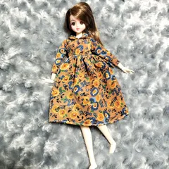 【107】 長袖 襟付き ワンピース ピアス   服 リカちゃん  花柄