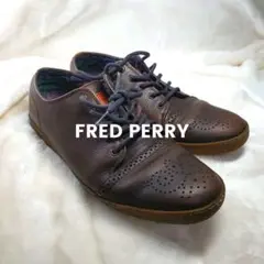 【 ポルトガル製】FRED PERRY スニーカー メダリオン JP26cm