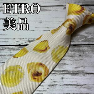 ☆美品☆ ETRO エトロ　ネクタイ　ベージュ　花柄　ボタニカル　 柄　パーティー　結婚式　イタリア製　結婚式　パーティー　スーツ