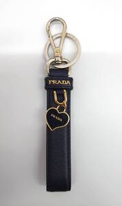 #7080 PRADA プラダ サフィアーノ レザー ハートキーホルダー 黒 キーリング チャーム ストラップ 金メッキ 数回使用　現状保管品