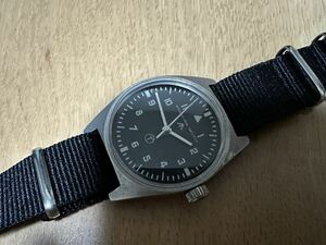 軍用時計　手巻き式　IWC アンティーク　腕時計 メンズ　機械式　アメリカ軍　ベトナム戦争　ミリタリーウォッチ カーキ　士官支給品