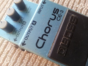 ★★ 動作確認済 ランプ切れ ボス コーラス ★★ BOSS Chorus CE-3 ローランド Roland ステレオアウト端子 Made in Taiwan 中古品