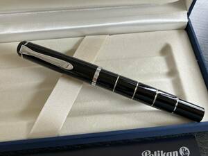 【未使用品】★Pelikan★ペリカン 万年筆 クラシック トラディショナル 215シリーズ M215 ブラック