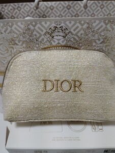 DIOR ノベルティ コスメポーチ ホワイトゴールドラメ ディオール