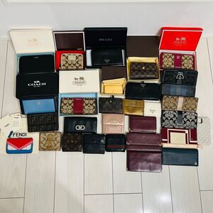 1円～売り切り ルイヴィトン GUCCI PRADA FENDI Cartier フェラガモ コーチなど ブランド 財布 キーケース など おまとめ 30点