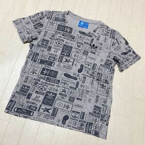 3922☆ adidas アディダス トップス 半袖Tシャツ クルーネック カットソー メンズ S グレー イラスト 総柄