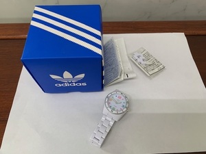 adidas　アディダス　ADH2941　クォーツ　腕時計　ジャンク品