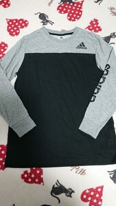 ＠♪1010☆USED☆adidas☆長袖Tシャツ　灰160