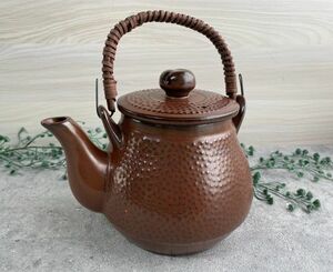 土瓶　急須　茶道具　煎茶道具　陶器水注　土色・茶色　表面粒模様　保管品