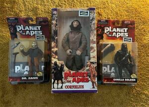 PLANET OF THE APES フィギュア3体セット　美品。