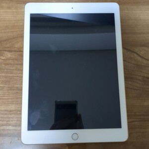 動作未確認　 iPad　第5世代　A1822 Apple タブレット ゴールド