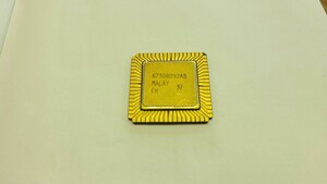 CPU R80286-8 L7400432 MALAY 67308092AB 金 ゴールド 動作未チェック ジャンク