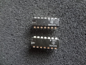 テキサス製　SN7437N(Quad 2-Input Positive NAND Gates) 混在2個セット