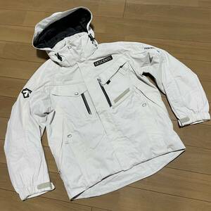 A-17　●デサント　サイズ S！　Titan Thermo スノーJKT（裏地フリース）●