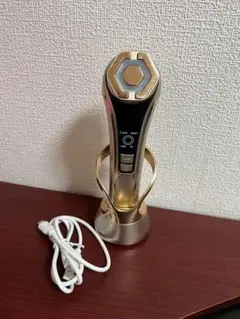 美顔器 RF美顔器イオン導出 イオン導入 EMS 微電流 LED搭載