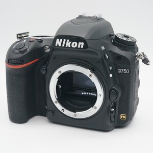 ほぼ新品 Nikon ニコン デジタル一眼レフカメラ D750 シャッター回数14226回！