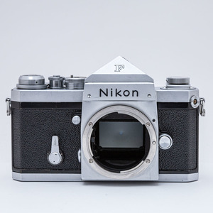 Nikon F アイレベル シルバー　【管理番号006729】