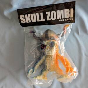 VINYL JUNKIES SKULL ZOMBI VIKING 蓄光 限定 フィギュア ソフビ BLOBPUS T9G