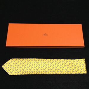 美品【エルメス】本物 HERMES ネクタイ カンガルー模様 シルク100% 男性用 メンズ フランス製 箱有