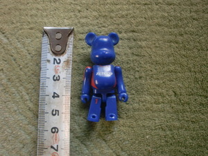 ベアブリック　BE@RBRICK　重さ6g　高さ約5㎝　BE＠RBRICK-ベアブリック　FC東京 #１　2006年