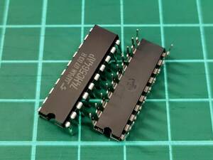 送料185円■新品3個■8回路 Dフリップフロップ 3ステート 反転 Dタイプ 20PDIP CMOS ロジックIC■東芝 TOSHIBA TC74HC564AP