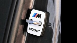 稀少 　 //M BMW　 白　　 ドアストライカー　２個