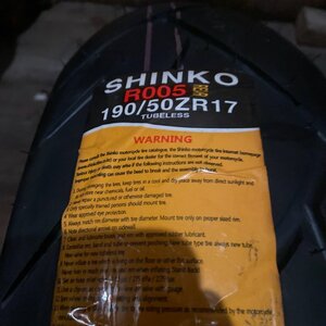 アウトレット品　SHINKO 005 　　シンコー　005　190/50ZR17 73W ハヤブサ ZZR1400 FZ-1 GSX-S1000F　などに リアのみ