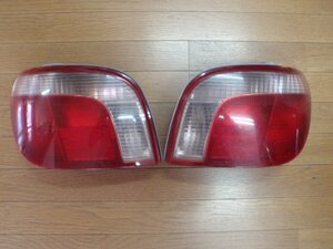 ヴィッツ　ＮＣＰ１０　ＮＣＰ１５　ＳＣＰ１０　１０系　テール　テールランプ　左右セット　５３－０８７０１　５２－００４