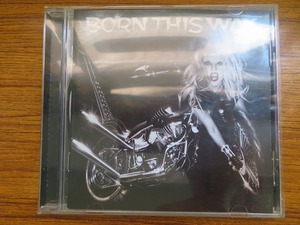 PC217★中古CD LADY GAGA BORN THIS WAY 海外版 研磨・クリーニング済