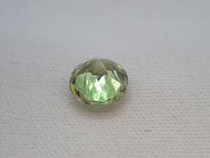 アキシナイト グリーン 0.571ct ルース レア鉱物