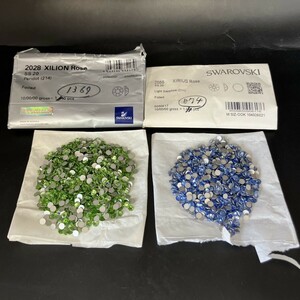 ほぼ未使用 SWAROVSKI スワロフスキー ヴィンテージ ルース 2028 20SS 10gross Peridot ペリドット Light sapphire ライトサファイア R-21