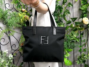 ●超美品●FENDI フェンディ●FFロゴ●ナイロン カーフ レザー 本革●ハンド トート バッグ●黒●SV金具●腕掛け●B5 書類 かばん●Js47613