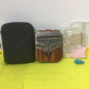 Z-779 KALIMBA カリンバ 34キー 親指ピアノ アフリカを代表する民族楽器！ サイズは画像を参考に ★現状品