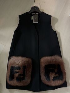 【美品】　FENDI フェンディ　ポケットファー　ベスト　ジレ　黒　38 