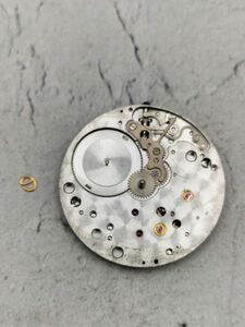 R6-134 1円～ 動作品 ジャガールクルト JAEGER LECOULTRE 手巻き 18石 腕時計ムーヴメント