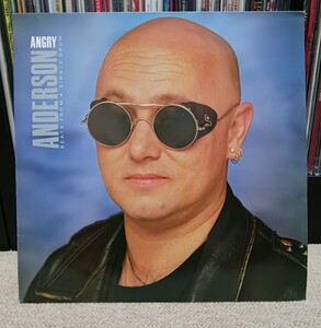 ANGRY ANDERSON / BEATS FROM A SINGLE DRUM　　