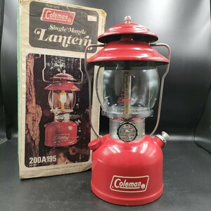 美品 Coleman 200A ガソリンランタン コールマン1979年5月 ランタン 赤ランタン ブラックバルブ 元箱付き