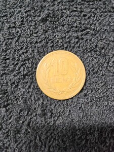 昭和２７年②ギザ１０円　１枚