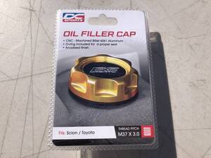 DCSPORTS オイルフィラーキャップ 37x3.0 金 USDM oilcap US仕様 トヨタ SCION LEXUS 即納 正規輸入品 OC102G