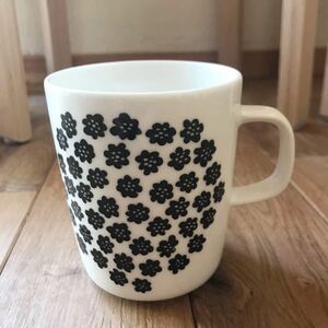 marimekko マリメッコ マグカップ 新品 PUKETTI プケッティモノトーン 白x黒