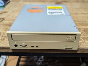 TEAC CDRWドライブ　CD-W512E 動作未確認ジャンク