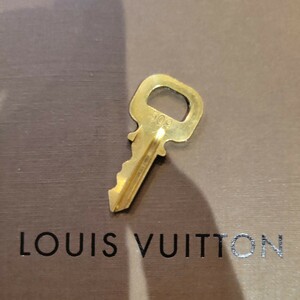 美品 Louis Vuitton パドロック カデナ 南京錠 ルイヴィトン 鍵 ゴールド 　番号　309　送料63円～