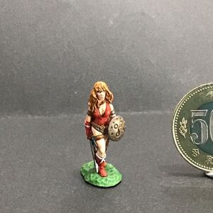 塗装済み完成品 女戦士 28mmサイズ　メタルフィギュア ミニチュア Hobby Products painted miniature 