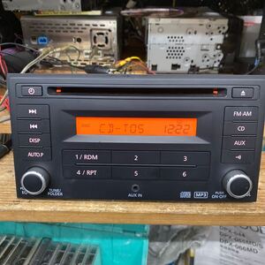 日産純正　CDプレーヤー　MODEL NO.HS-C5482A AUX付き