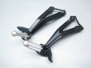 ★DUCATI/ドゥカティ 純正 848 1198 1098S タンデムステップ 左右 82411241A 240521DK0147